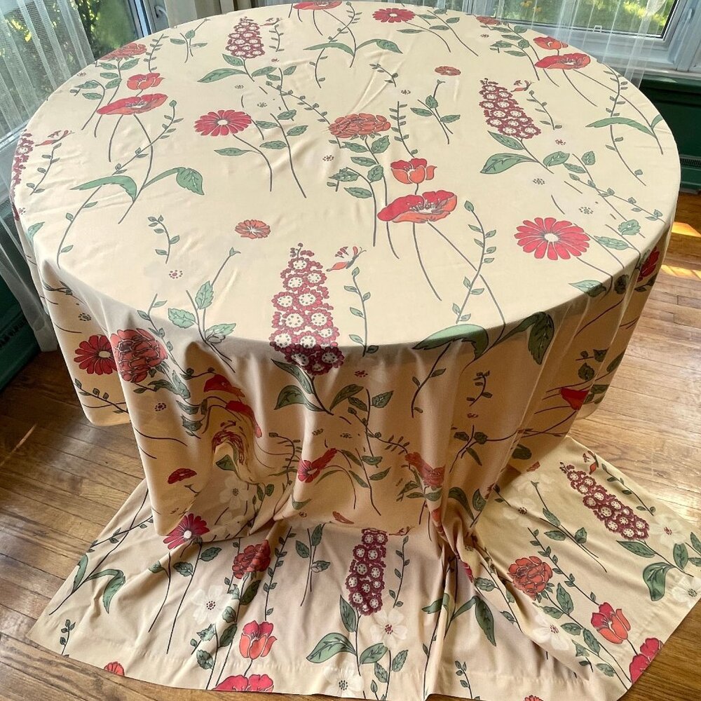 Vintage 1970s flat / top sheet, orange, red and white flowers, twin size bed